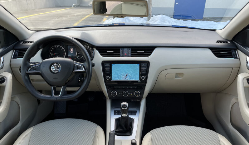 Skoda Octavia Combi full